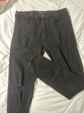 SKINN Men's Slim Black Distressed Jeans
